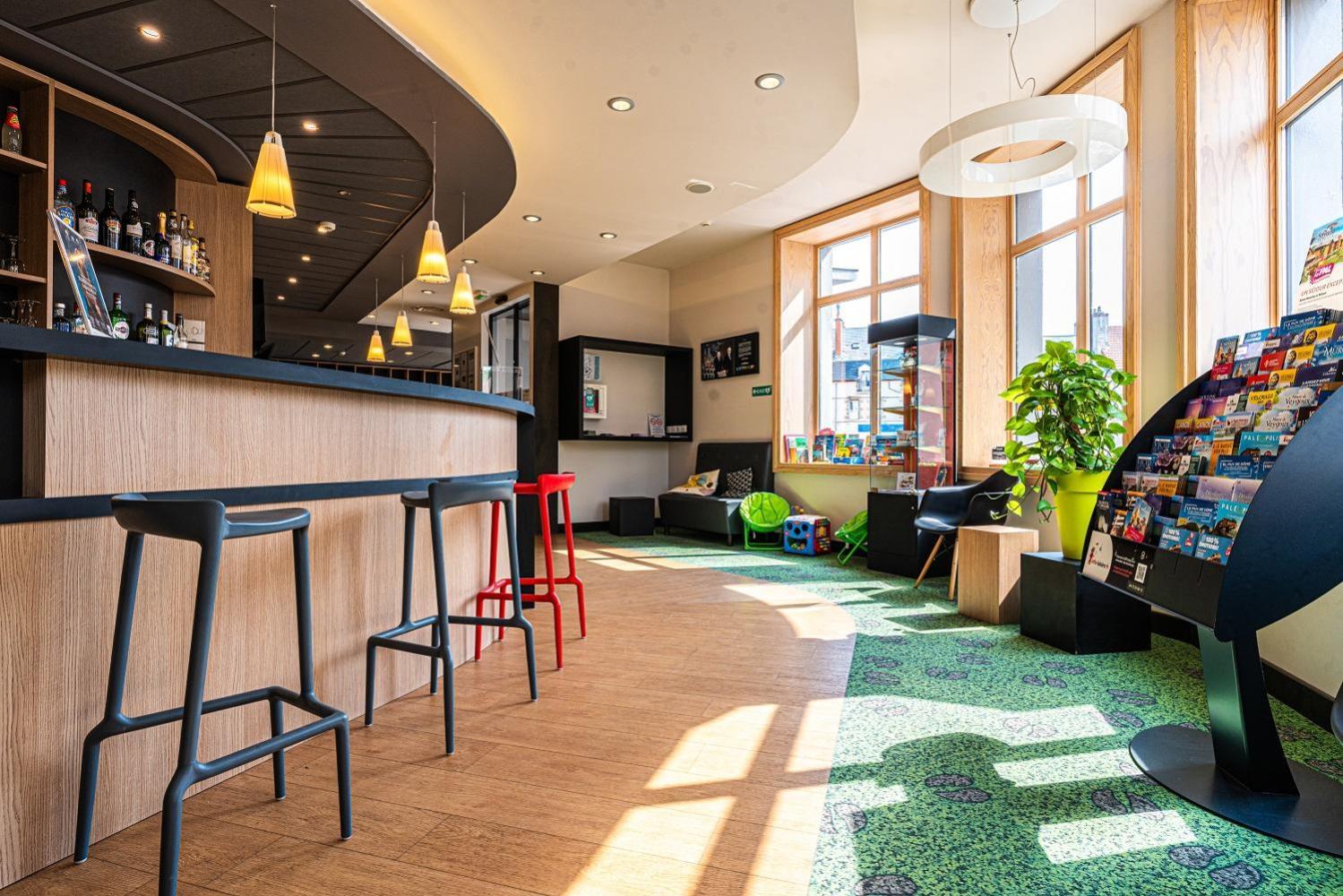 Отель Ibis Styles Moulins Centre Экстерьер фото